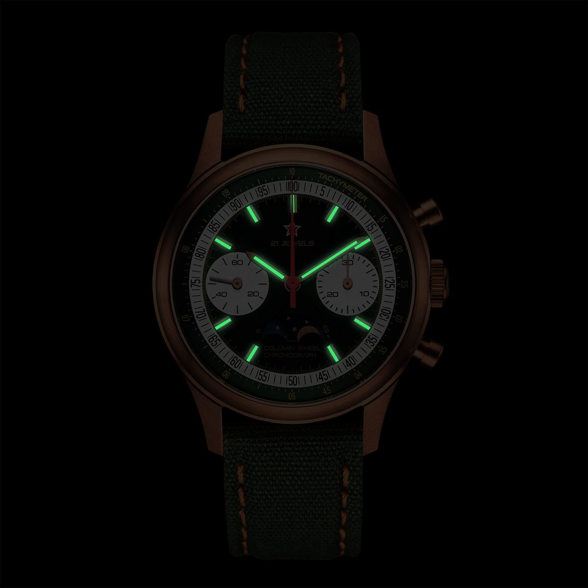 Seagull 1963 The Icon bronze in the dark, hour batons and the hour and minute hands glowing green